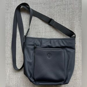 Lululemon Crossbody Black Bucket Bag Purse